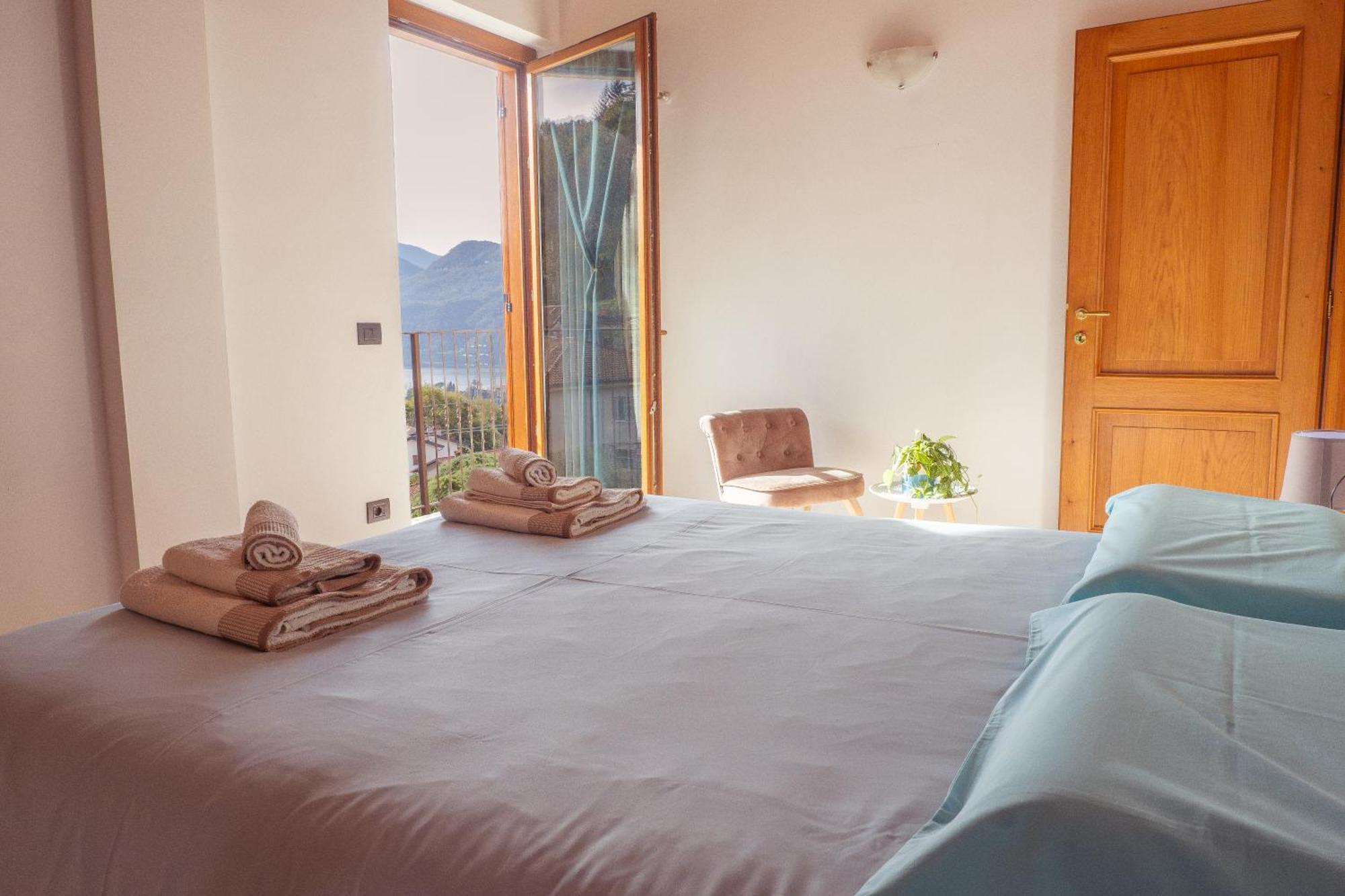 Larius Apartment - Como Lake View Mandello del Lario Dış mekan fotoğraf