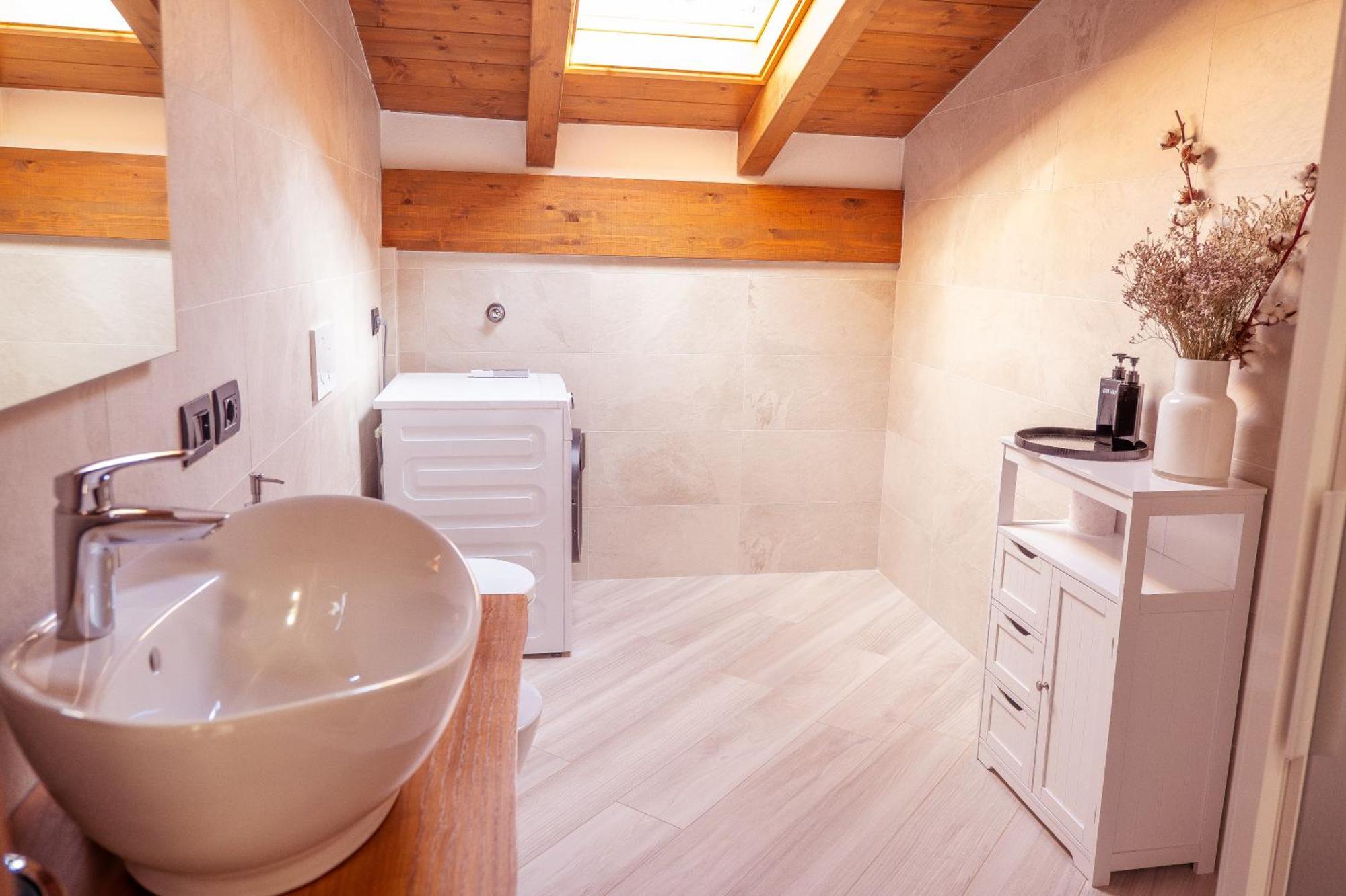 Larius Apartment - Como Lake View Mandello del Lario Dış mekan fotoğraf