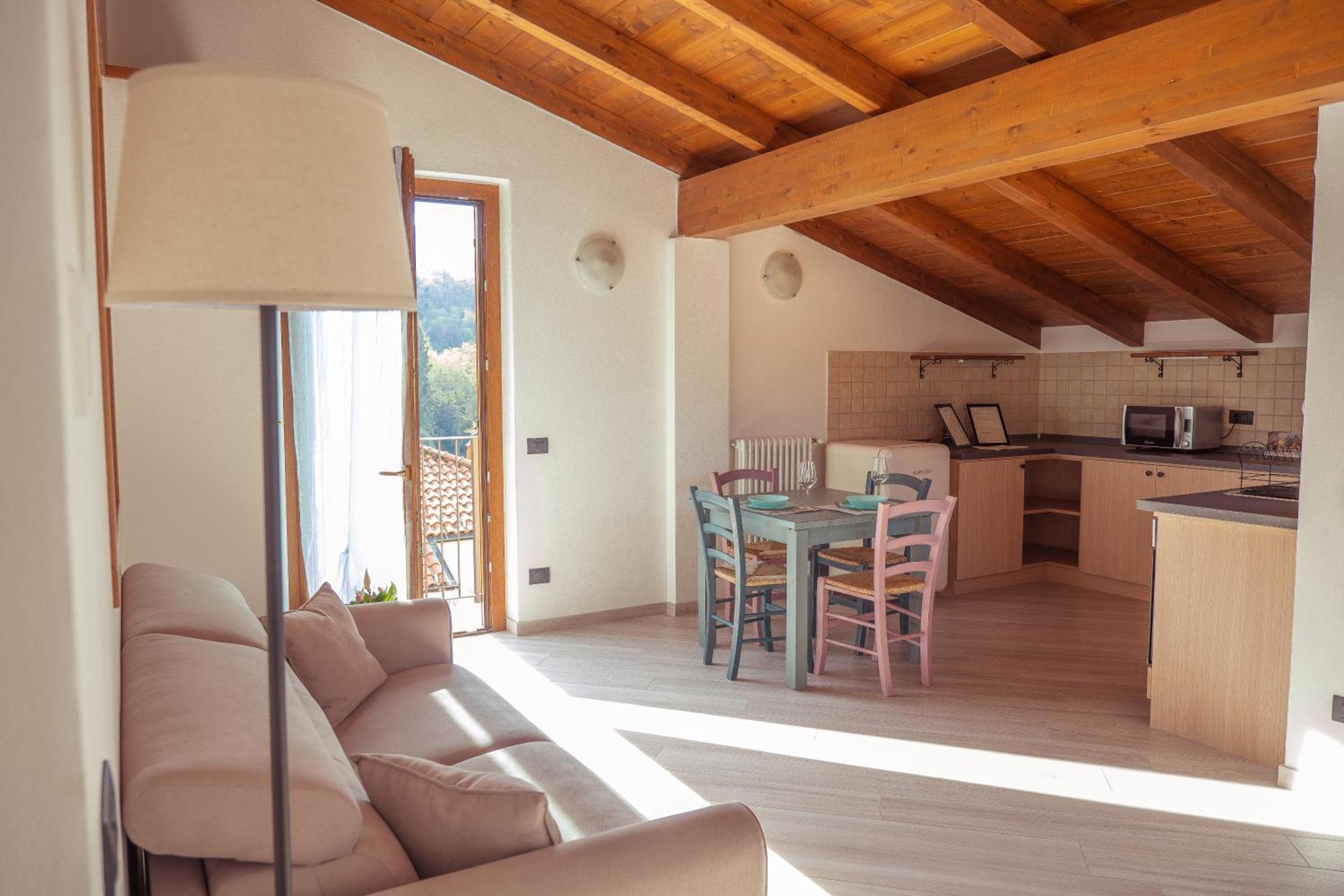 Larius Apartment - Como Lake View Mandello del Lario Dış mekan fotoğraf